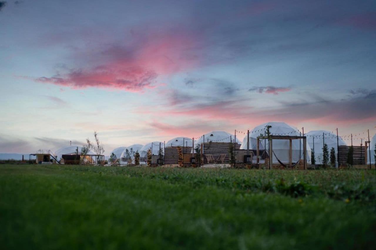 Jewelberry Glamping Hotel Tbilisi Mtsʼkhetʼa Extérieur photo